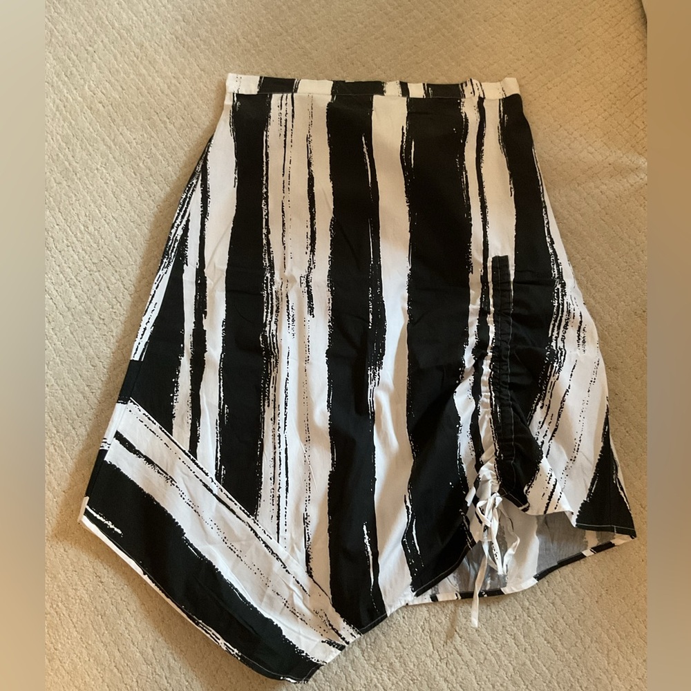 Black & White Striped Asymmetric Skirt